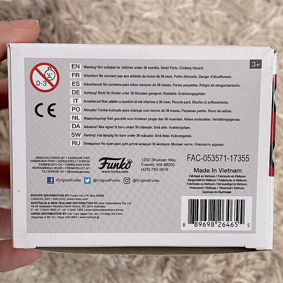 Funko Pop! Marvel Avengers Infinity War #287 Iron Spider w/ Protective Case - Picture 6 of 8